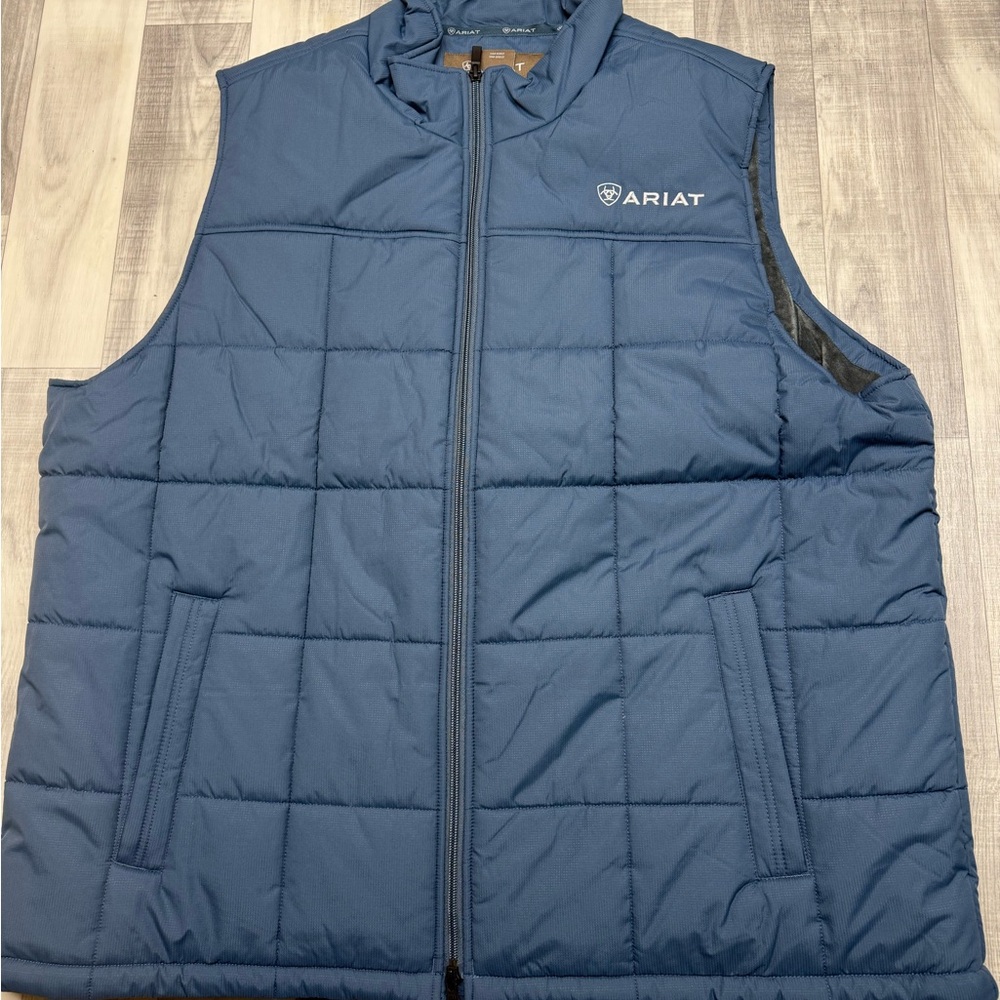 Men's XXL Ariat Crius Blue Quilted Insulated Wind/Waterproof Puffer Vest